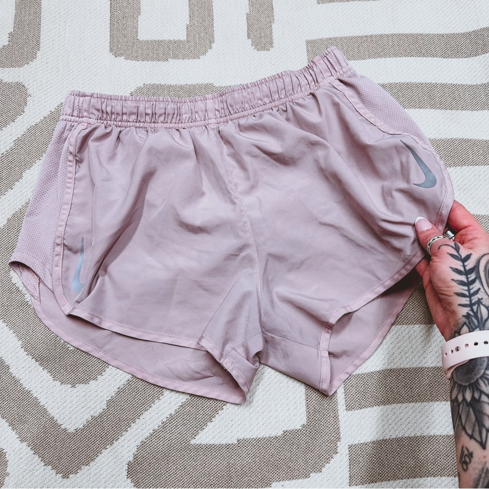 Nike mauve vintage rose pink tone running short size L